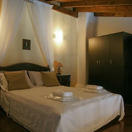 Dryopida House *