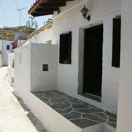 Dryopida House شقة