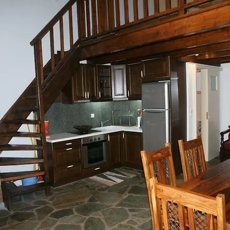 Dryopida House شقة