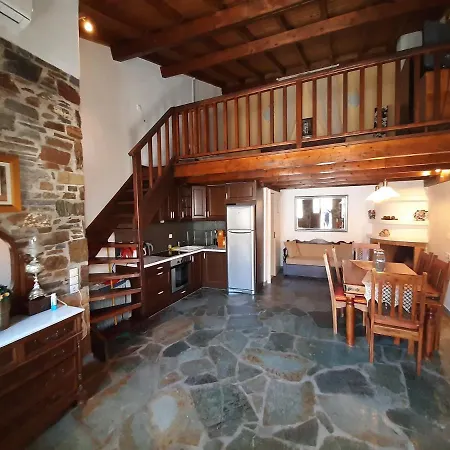 Appartement Dryopida House